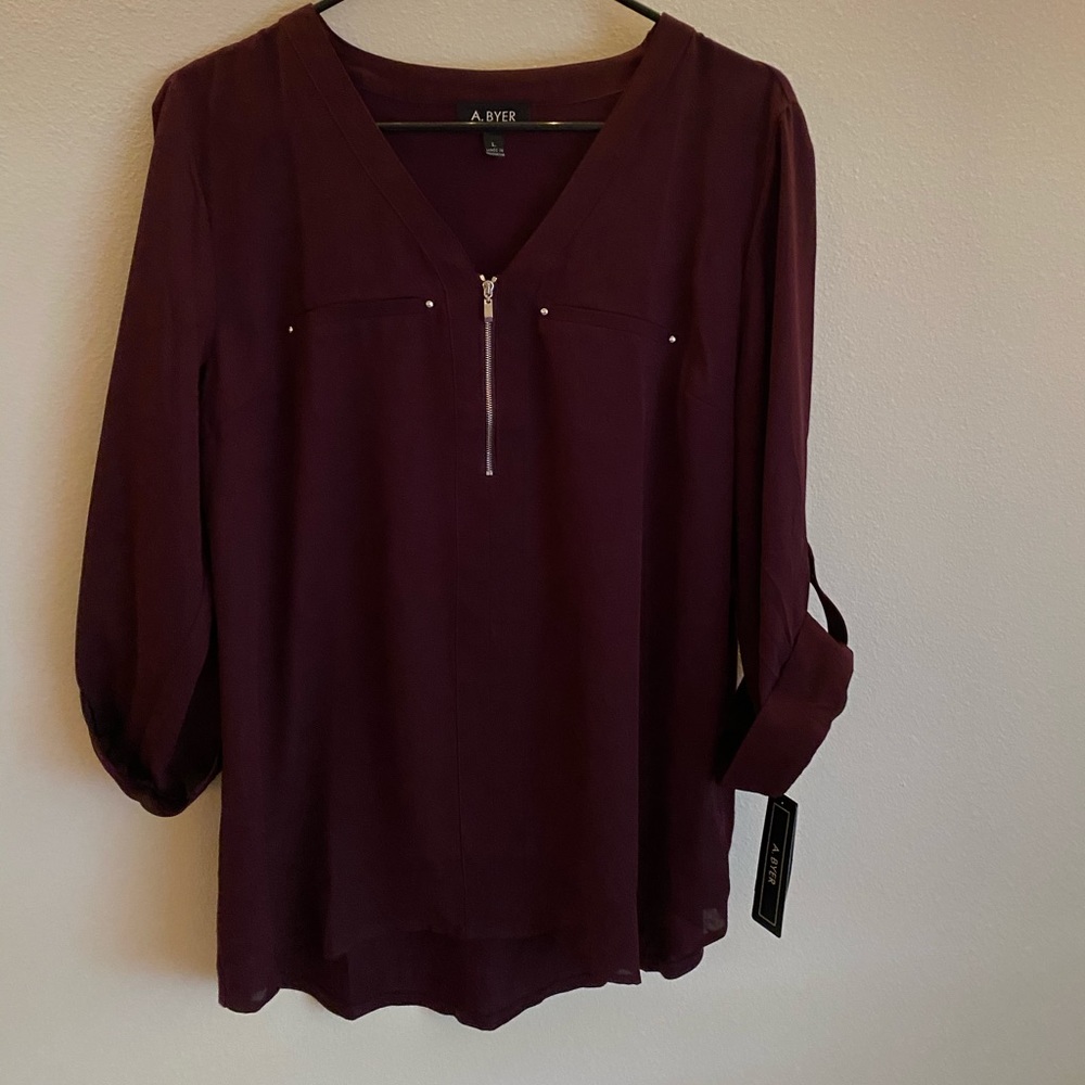 Large- Women’s Front Zipper Casual Top